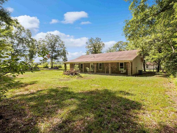 8815 McKim Drive , Mabelvale, AR 72103