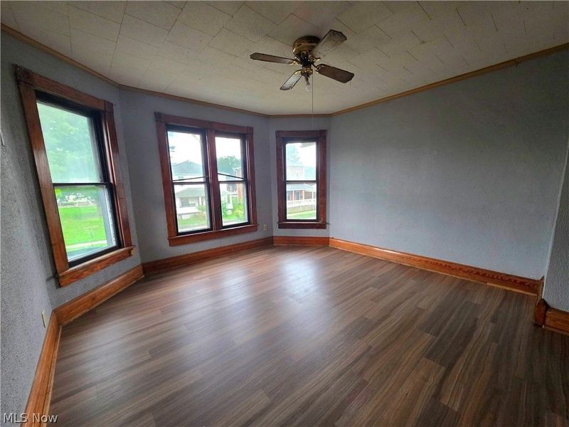 327 N 2nd Street, Coshocton, OH 43812 Photo 5