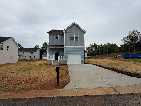 1155 Summerhill Street SW, Lenoir, NC 28645
