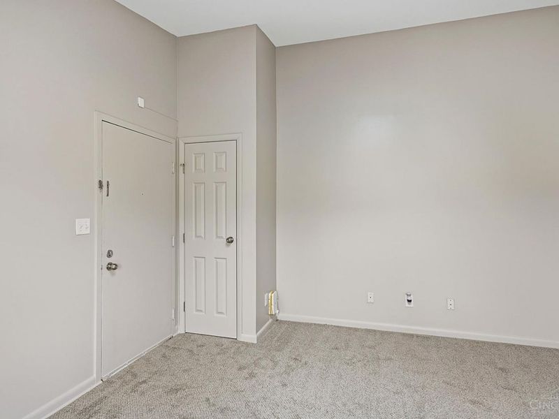 9516 Woodland Hills Drive, West Chester, OH 45011 Photo 2