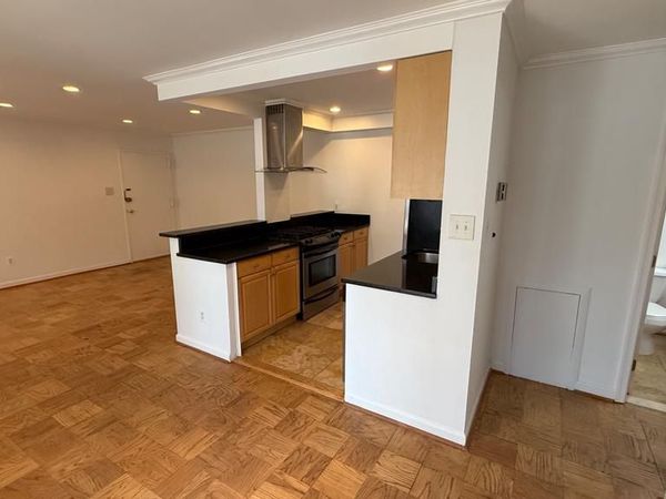 2911 CHARING CROSS ROAD, Unit 6, FALLS CHURCH, VA 22042