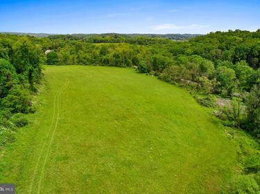 470. HILLENDALE ROAD , CHADDS FORD, PA 19317