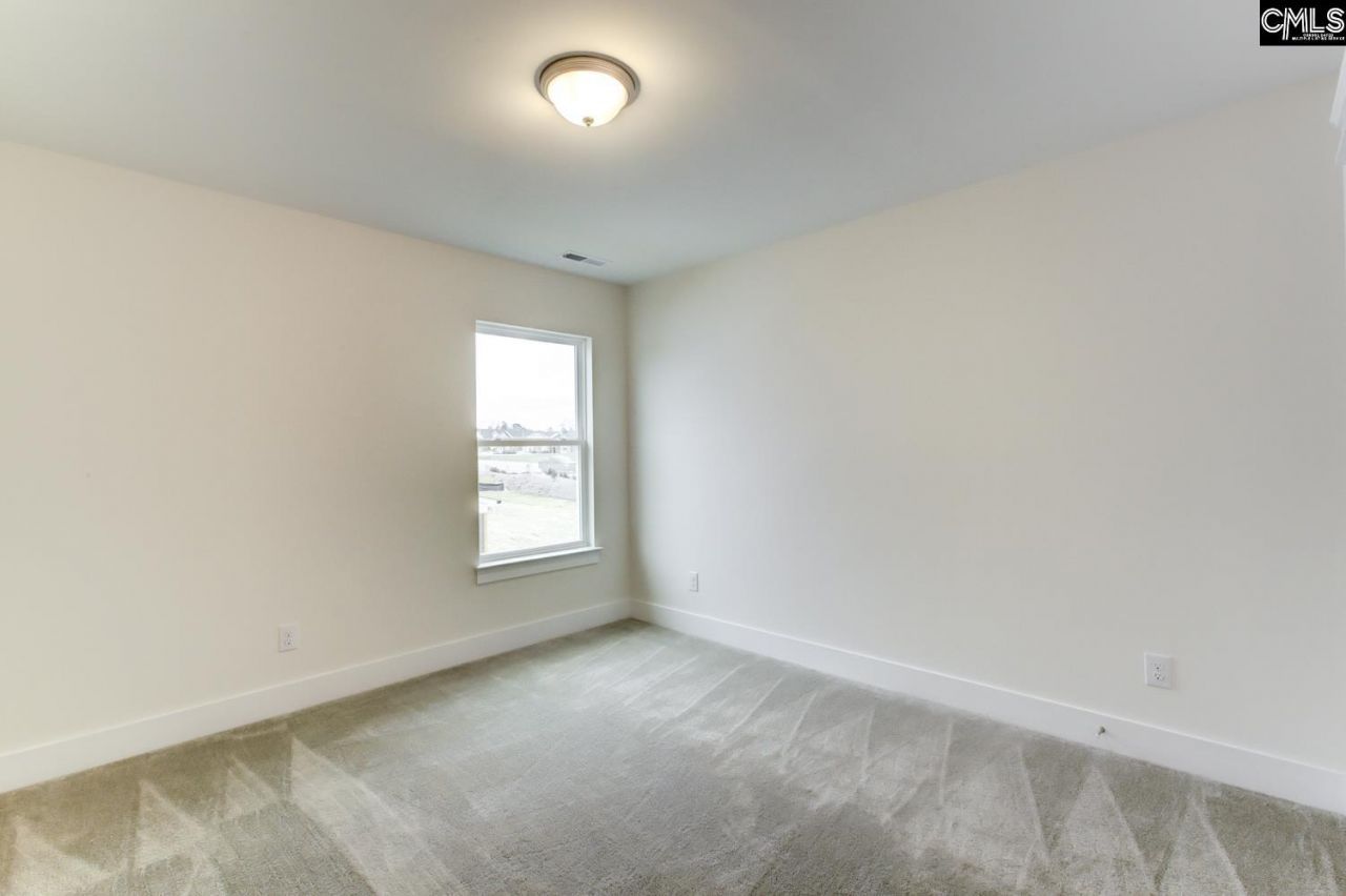 643 Thunder Gulch Avenue Photo 12
