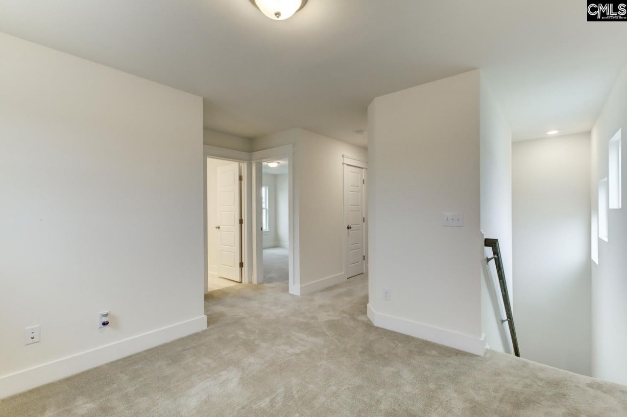 643 Thunder Gulch Avenue Photo 24