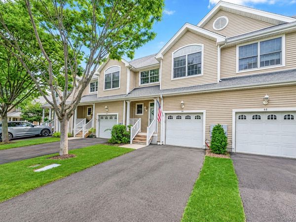66 Brianna Drive , East Setauket, NY 11733