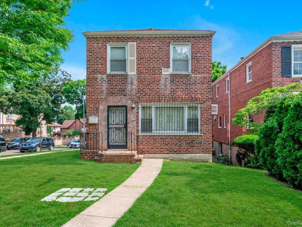 141-03 Hoover Avenue , Briarwood, NY 11435
