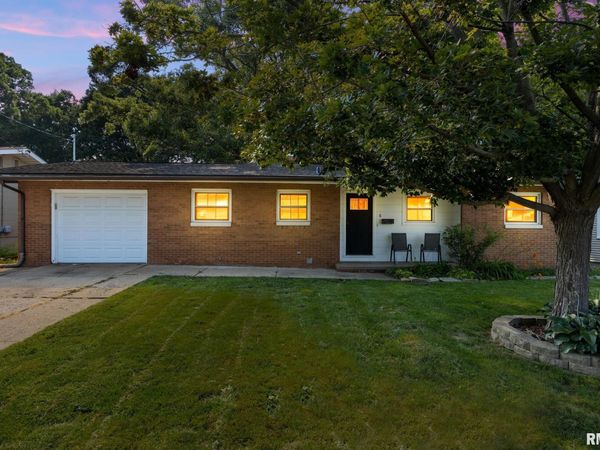 6 FOSTER Court, Bartonville, IL 61607