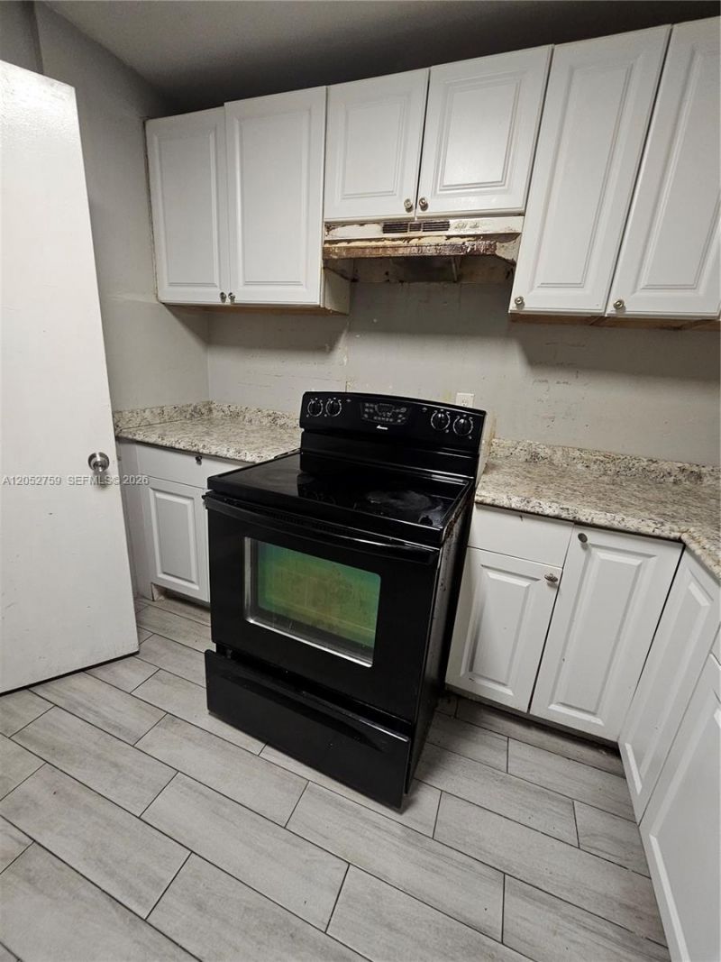 722 S E St , Lake Worth, FL 33460 Photo