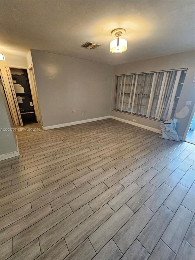 722 S E St , Lake Worth, FL 33460 Photo