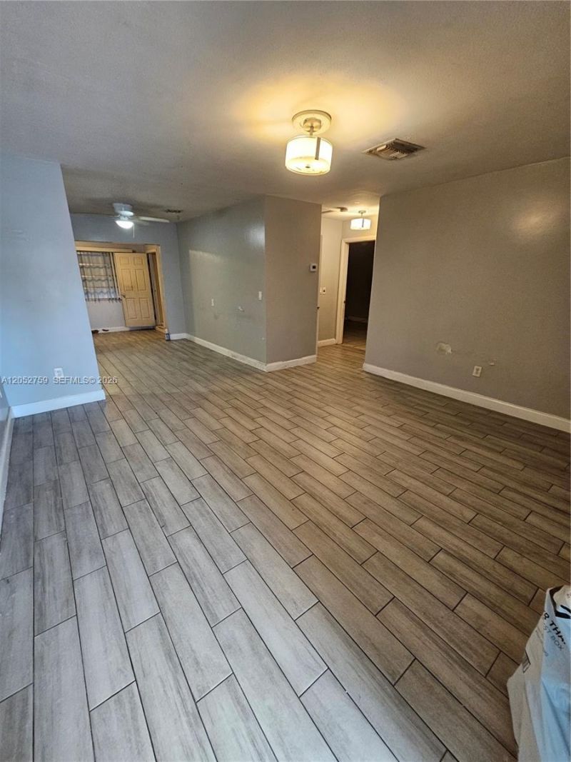 722 S E St , Lake Worth, FL 33460 Photo