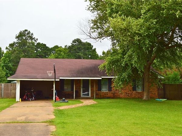 120 CONLY Drive, Pineville, LA 71360