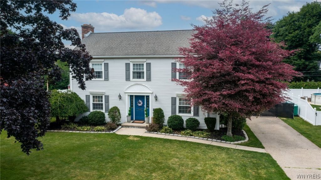 948 Mckinley Avenue, Niagara Falls, NY 14305 Main Photo