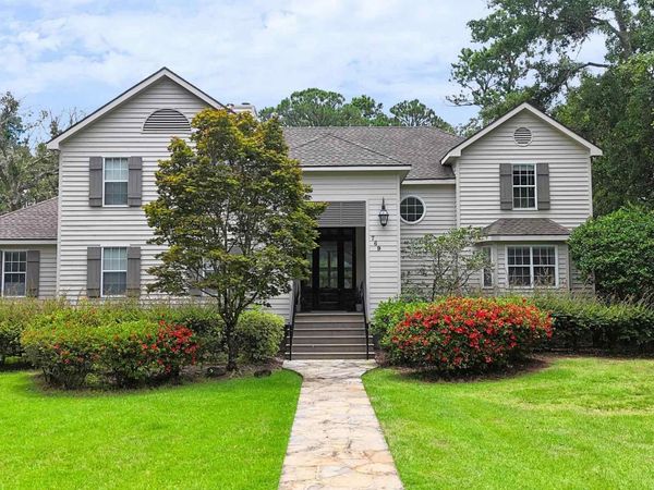 769 Bear Creek Ct, Gulf Shores, AL 36542