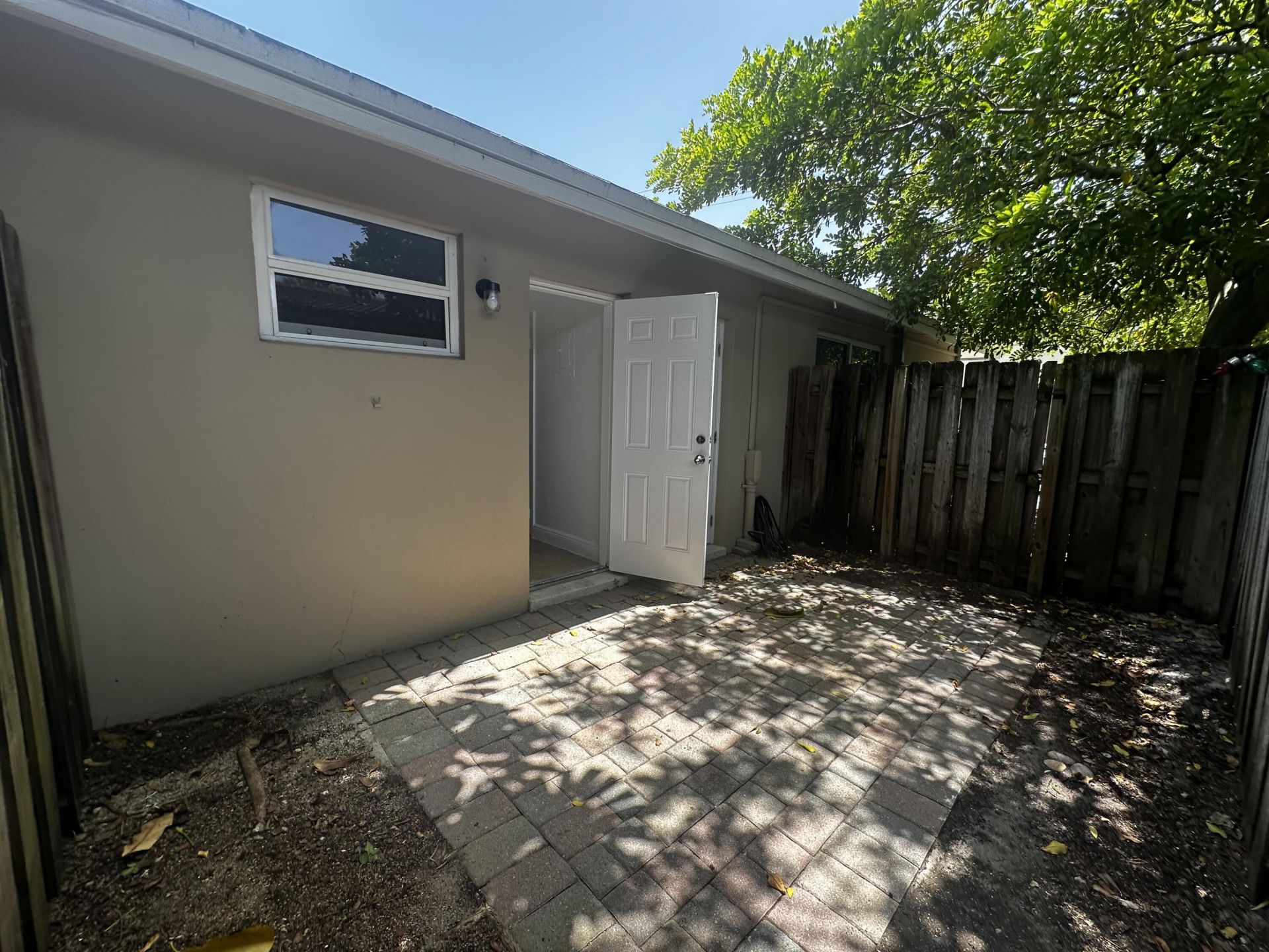 2000 NE 17th Street, Unit 2, Fort Lauderdale, FL 33305 Photo
