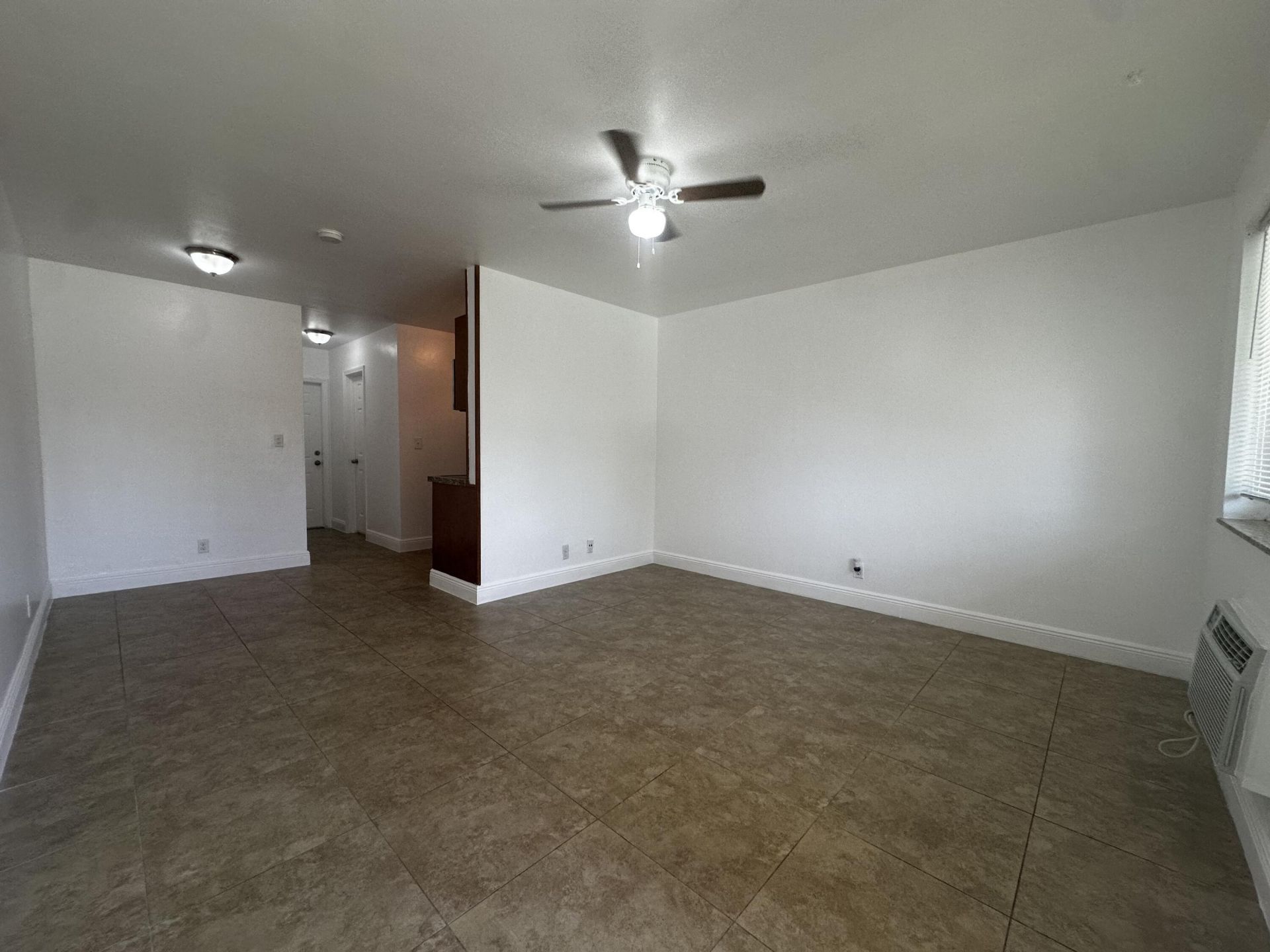 2000 NE 17th Street, Unit 2, Fort Lauderdale, FL 33305 Photo
