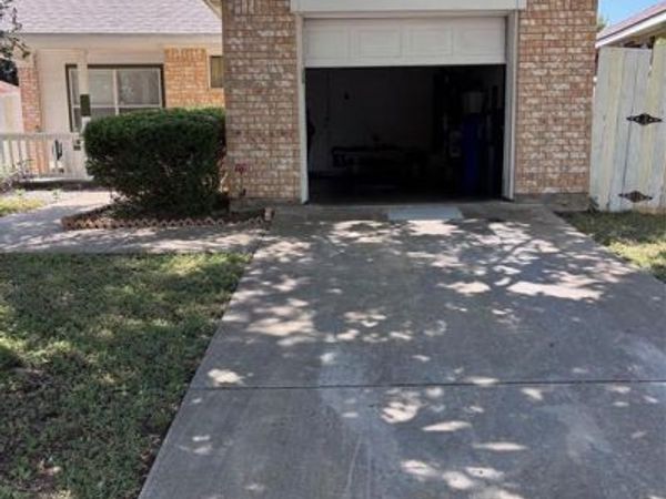 9656 Stonewood Drive, Dallas, TX 75227
