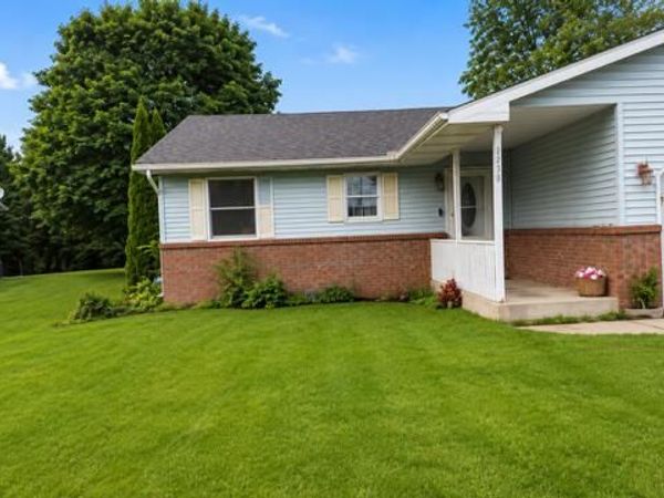 3470 E 69th Avenue, Merrillville, IN 46410