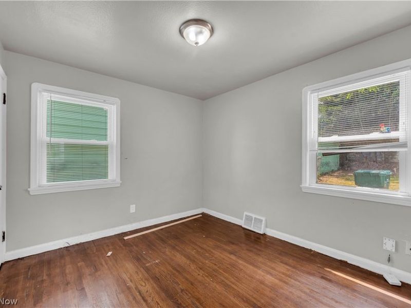 15902 Maplewood Avenue, Maple Heights, OH 44137 Photo 12