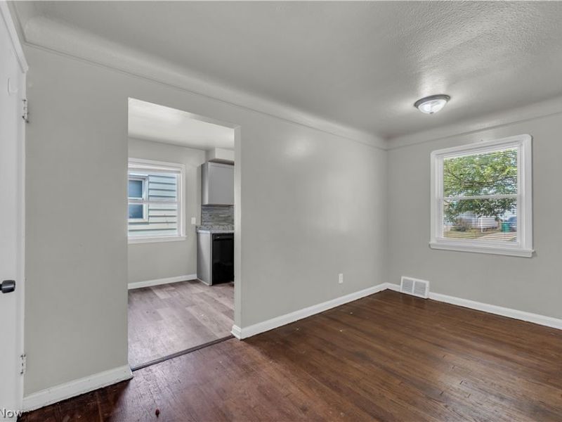 15902 Maplewood Avenue, Maple Heights, OH 44137 Photo 7