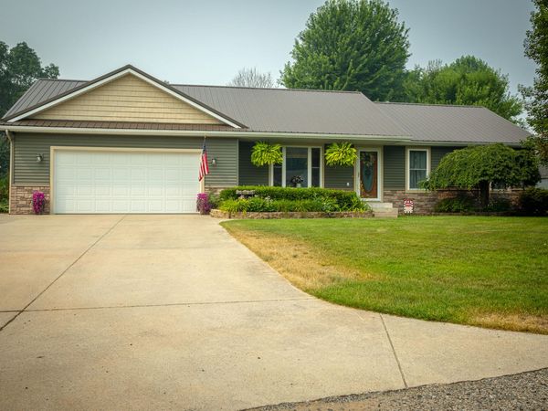 3403 White Aspen Lane, Muskegon, MI 49444