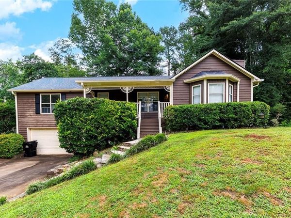 1043 Justice Lane NW, Acworth, GA 30102