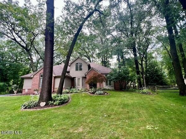 624 Kitlou Court , Holland, OH 43528