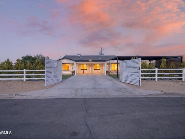 1724 S 1ST Street, Phoenix, AZ 85004