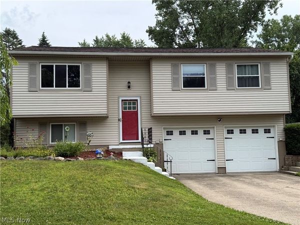 3318 Van Buren Drive , Brunswick, OH 44212