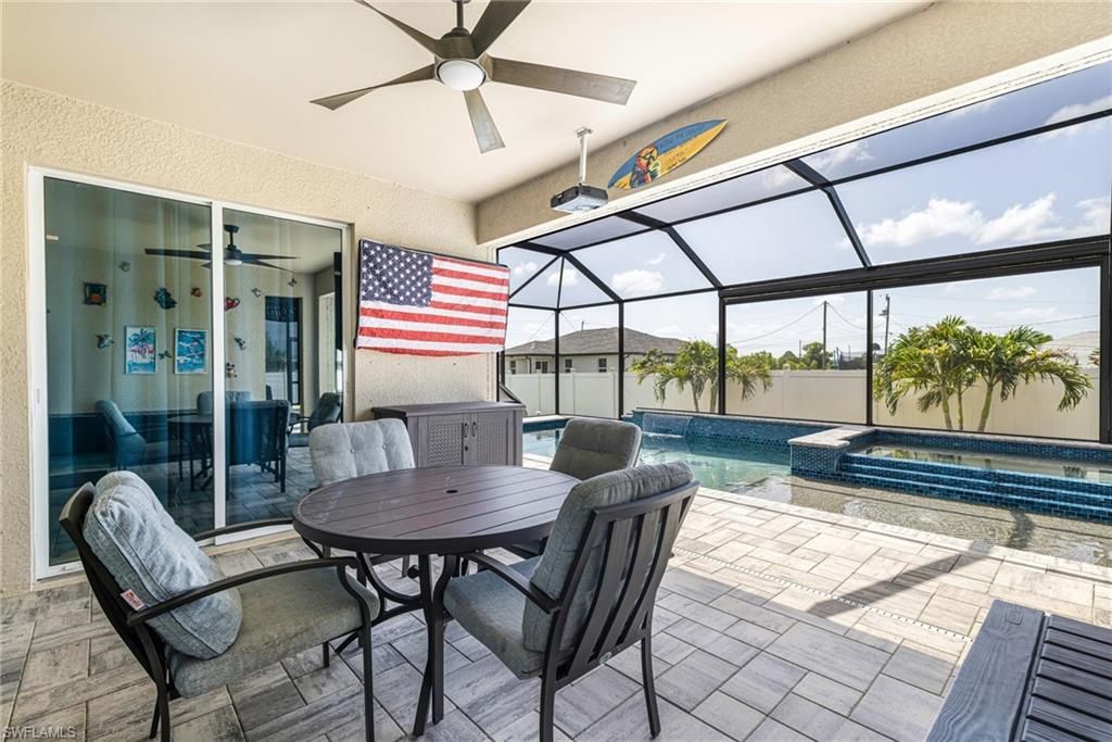 1262 N Gator Cir, Cape Coral, FL 33909 Photo