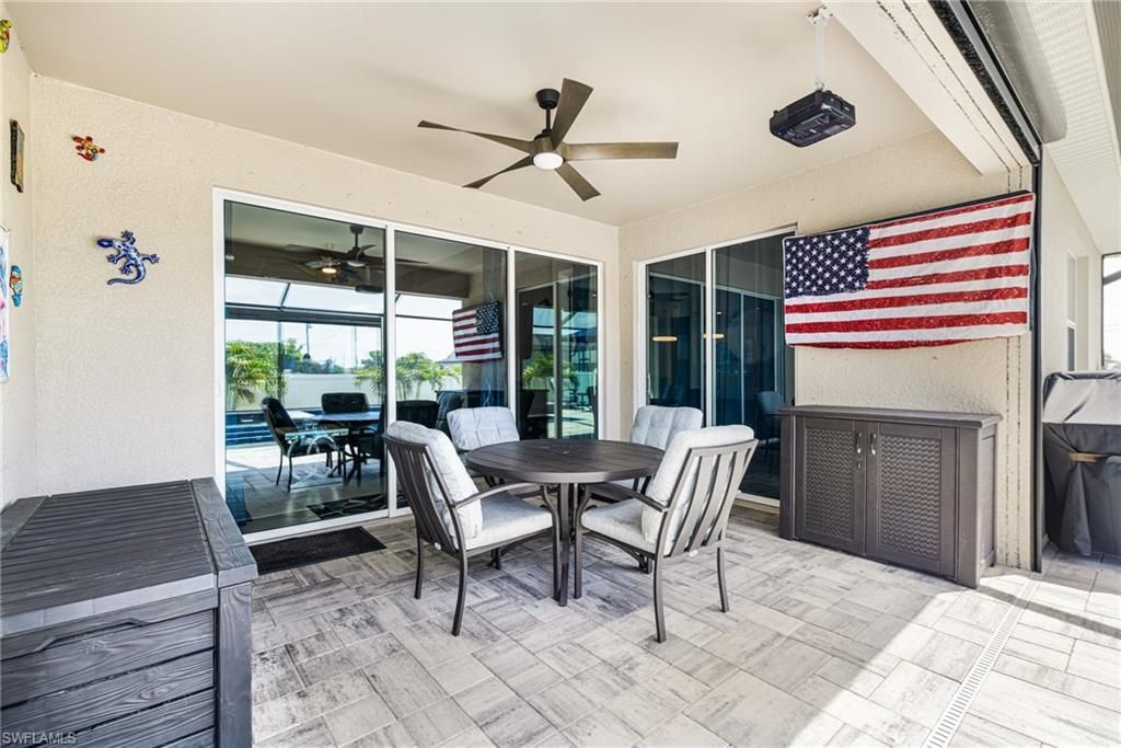 1262 N Gator Cir, Cape Coral, FL 33909 Photo
