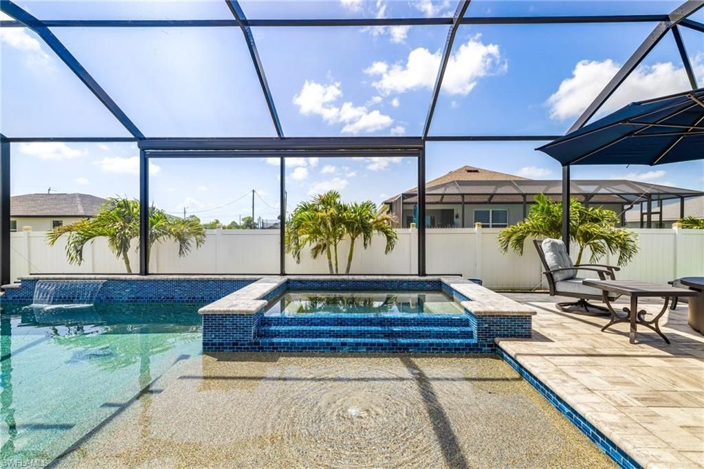 1262 N Gator Cir, Cape Coral, FL 33909 Photo
