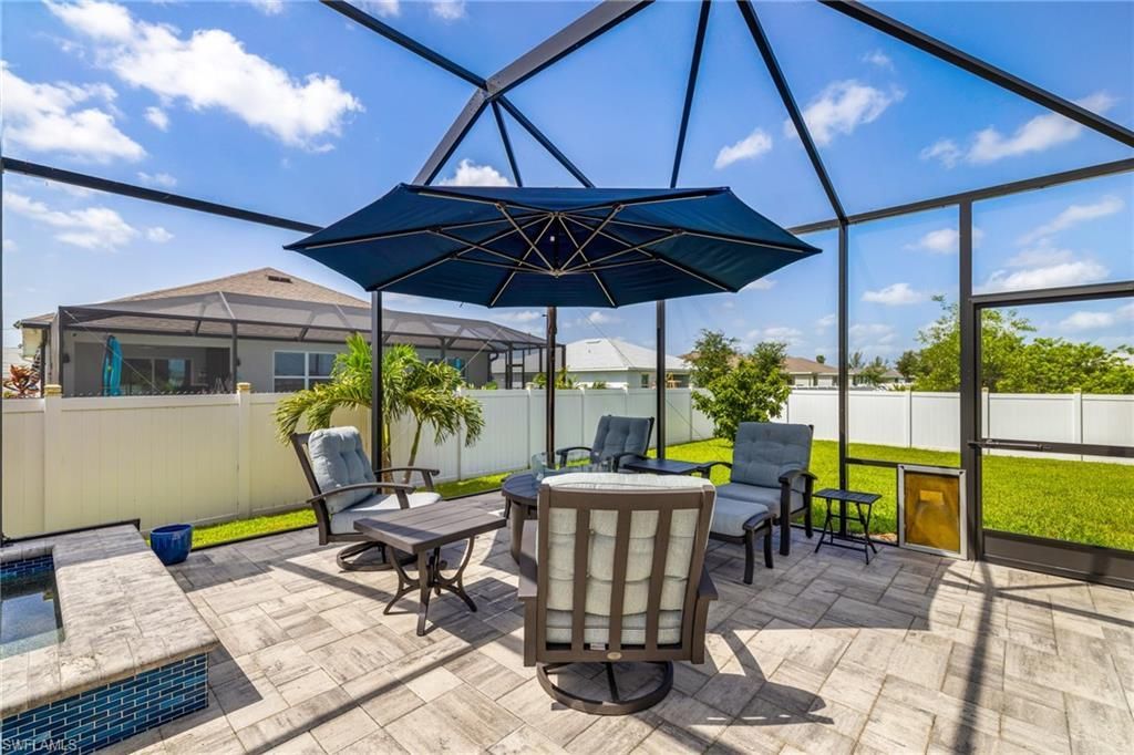 1262 N Gator Cir, Cape Coral, FL 33909 Photo
