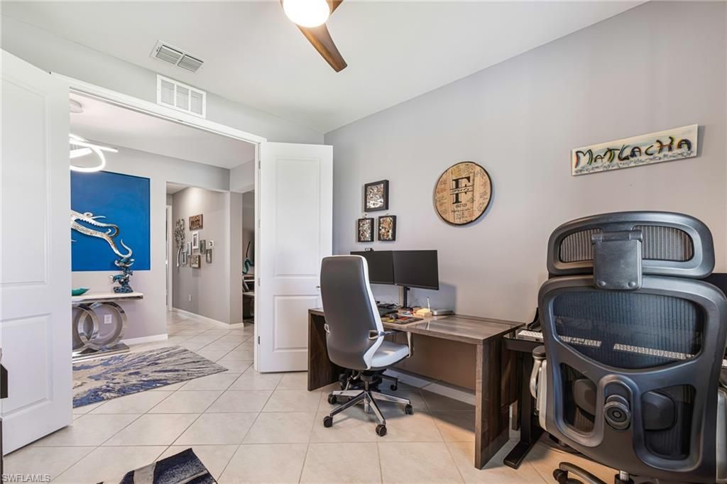 1262 N Gator Cir, Cape Coral, FL 33909 Photo