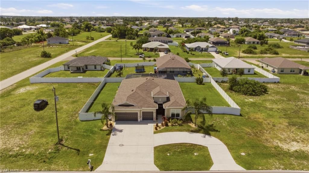 1262 N Gator Cir, Cape Coral, FL 33909 Photo