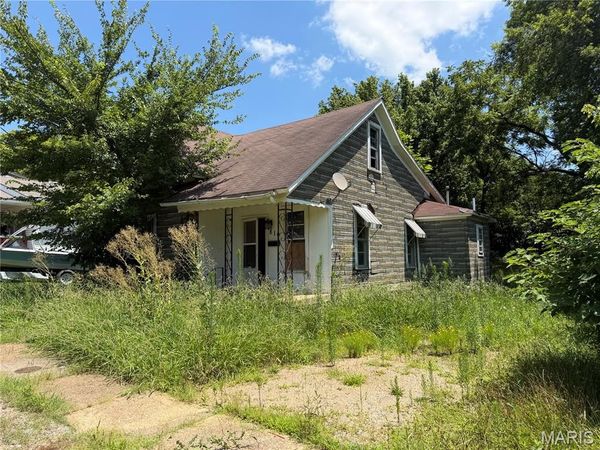 810 Cole Avenue , Poplar Bluff, MO 63901