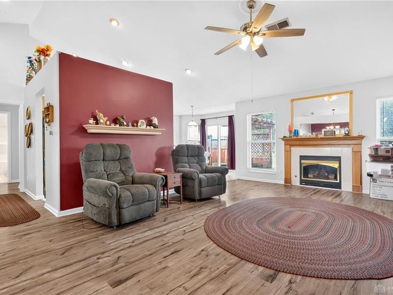 1034 Meadowrun Road, Englewood, OH 45322 Photo 6
