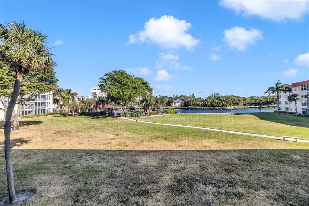 3150 NE 48th Court, Unit 204, Lighthouse Point, FL 33064 Photo
