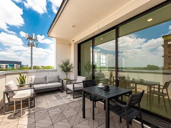 1201 Shore District DR, Austin, TX 78741
