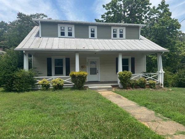 402 Kemper RD, Danville, VA 24541