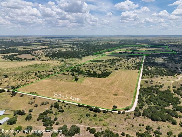 2875 County Road 610, Hamilton, TX 76531
