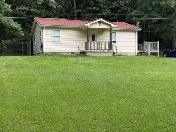 110 Lenda Lane, Chickamauga, GA 30707