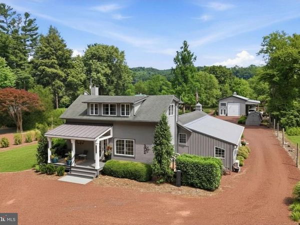 1935 RIVER ROAD, UPPER BLACK EDDY, PA 18972
