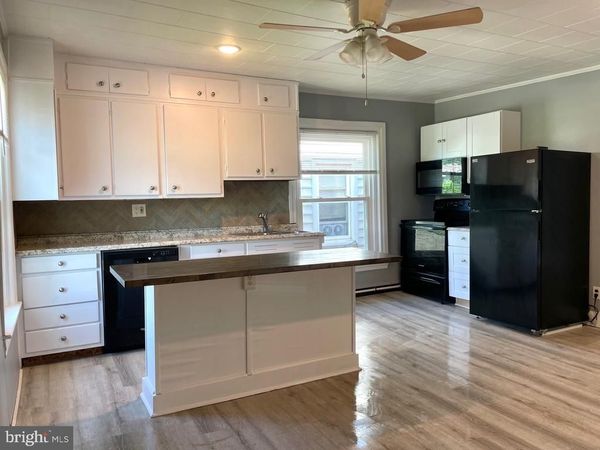 520 MAIN STREET, Unit APT 2, DENVER, PA 17517