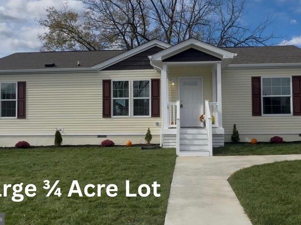 35 FOX CHASE COURT, KEARNEYSVILLE, WV 25430