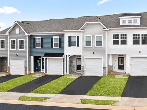 TBB KNOLL VIEW DRIVE , Unit LYNNHAVEN, GETTYSBURG, PA 17325