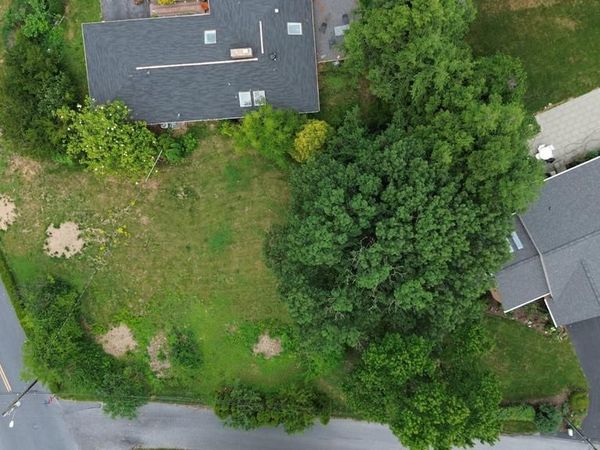 200 GARRETT LANE, CAMP HILL, PA 17011