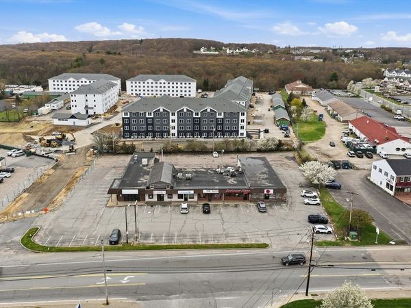 586 Kelley Blvd, North Attleboro, MA 02760