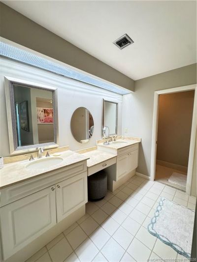 5639 SE Foxcross Place , Stuart, FL 34997 Photo
