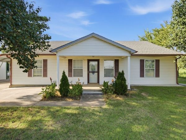 2696 Russellville Road, Quinton, OK 74561