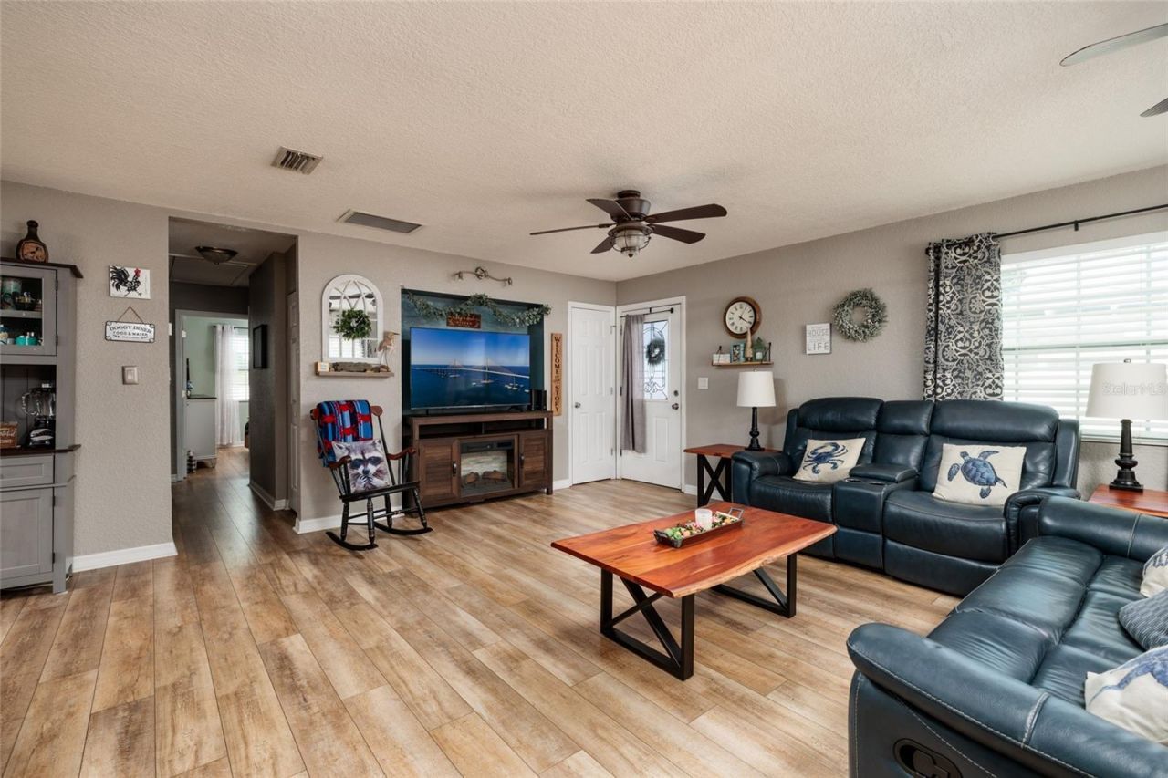1220 56th Avenue N, Saint Petersburg, FL 33703 Photo